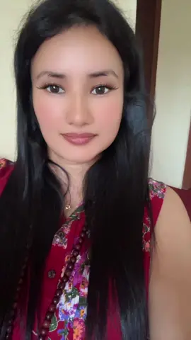 A post by @sumitraa9 on TikTok caption: #creatorsearchinsights 