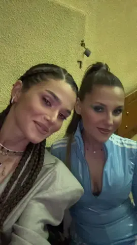 A post by @theorose on TikTok caption: Ati ras si voi?😂😂😂 @Alessandra  Bv @Mario @Lazy Ed Mami ♥️