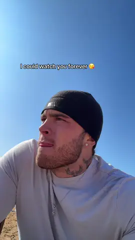 A post by @itsselmo on TikTok caption: #fyp 