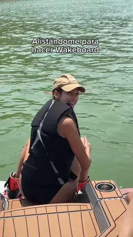 A post by @arianny.tenorio on TikTok caption: Se intentó 🏄🏻‍♀️