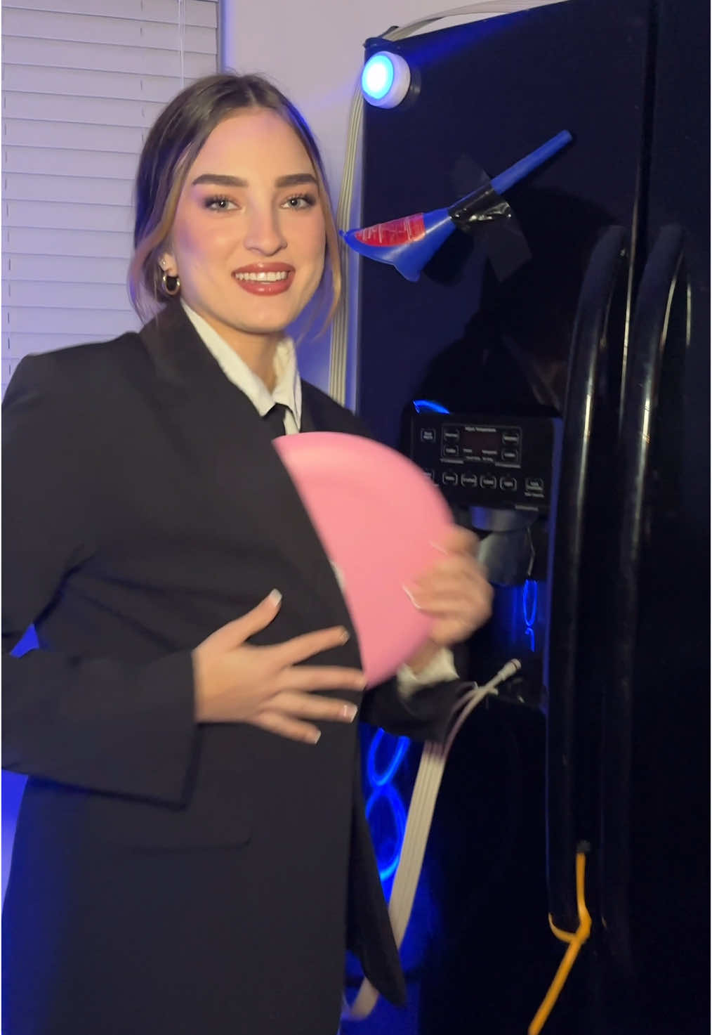 A post by @savanahmosss on TikTok caption: I found exactly what i’m looking for…👀🍕 @Totino’s Pizza Rolls #ad #totinosfeverdream