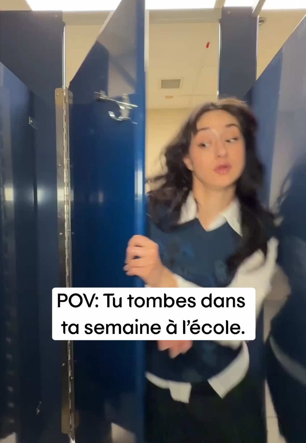 A post by @emylalune on TikTok caption: Nos règles ont le don de nous surprendre! Mais on peut nous aussi les surprendre en utilisant les tampons CLICK de @kotexcanada qui offrent une protection jusqu’à 100% sans fuite!🙏  #pub #ubykotex 