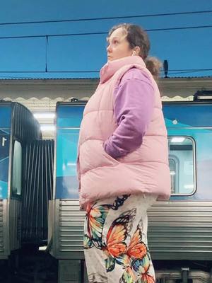 A post by @bobeepsquats34 on TikTok caption: 👋 