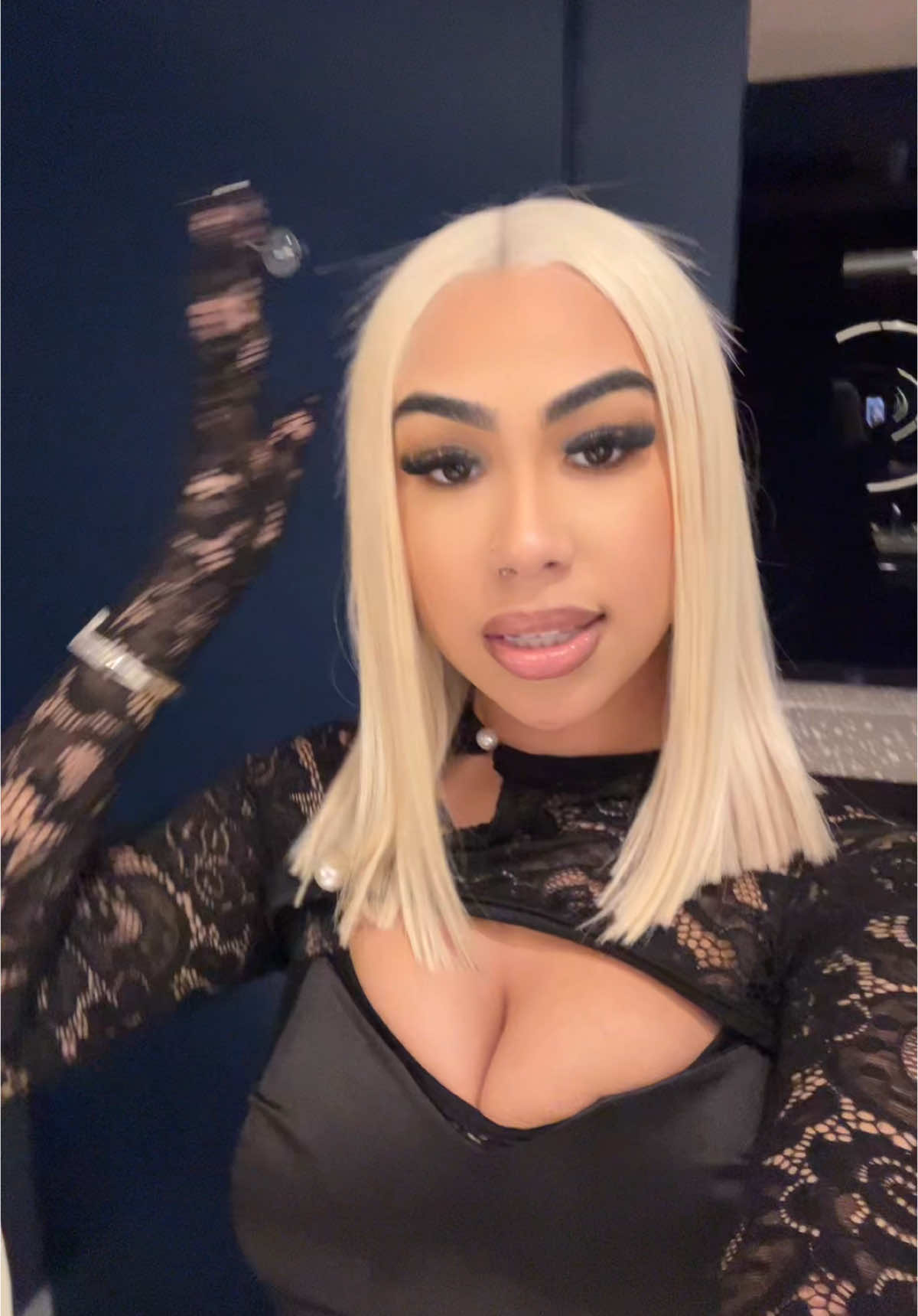 A post by @ch3rryslushi3s on TikTok caption: @Stephxdesigns 👩🏻‍🎨 the best  ✂️ 💕
