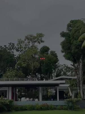 A post by @tomas355sad on TikTok caption: #paratii #textorojo #identificarse 