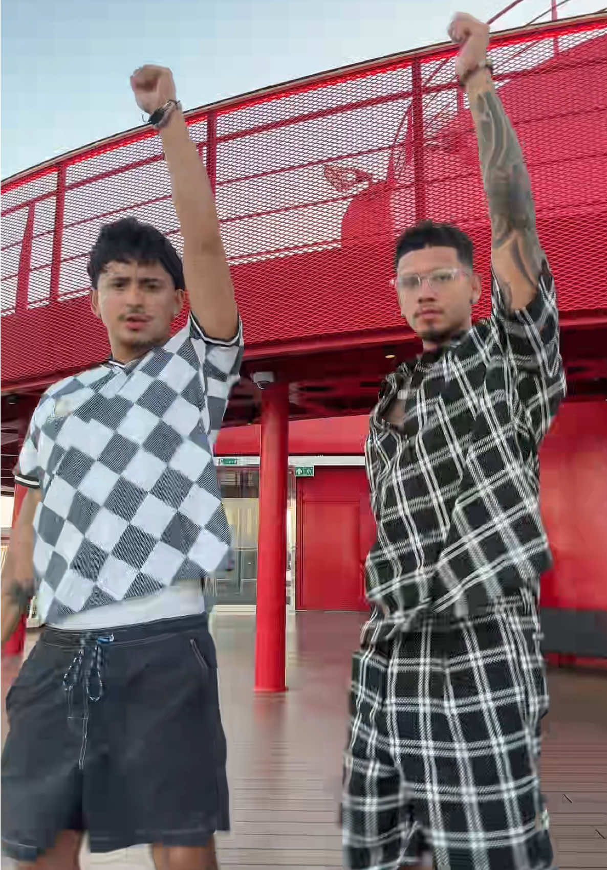 A post by @blesiv on TikTok caption: i forced him to do this w me 😭😂 @Eddie Zepeda 