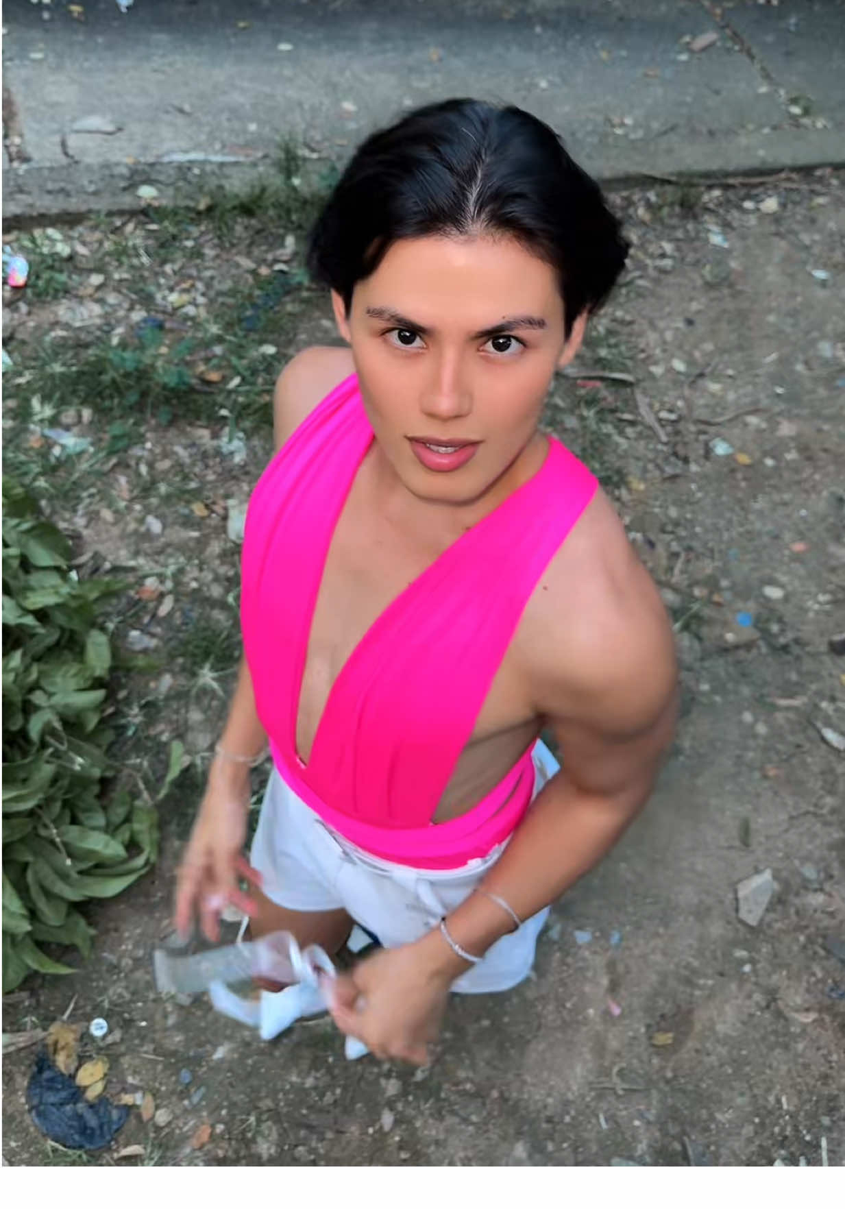 A post by @danielcuervo05 on TikTok caption: A ver… 🤭