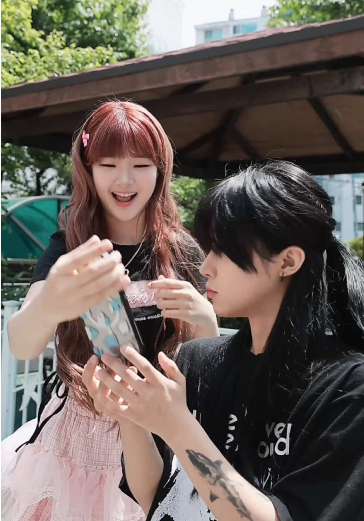 A post by @gato0901 on TikTok caption: 갑자기 1인 공연 받았습니다⭐️ @서이브 (seoeve_official) #톡톡 #talktalk #톡톡챌린지 #톡톡짝남 #연락유발송 