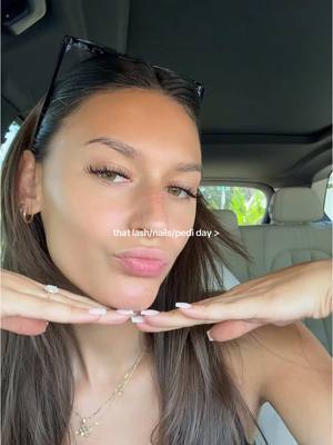 A post by @paulaaa on TikTok caption: somehow I got them to finally sync up