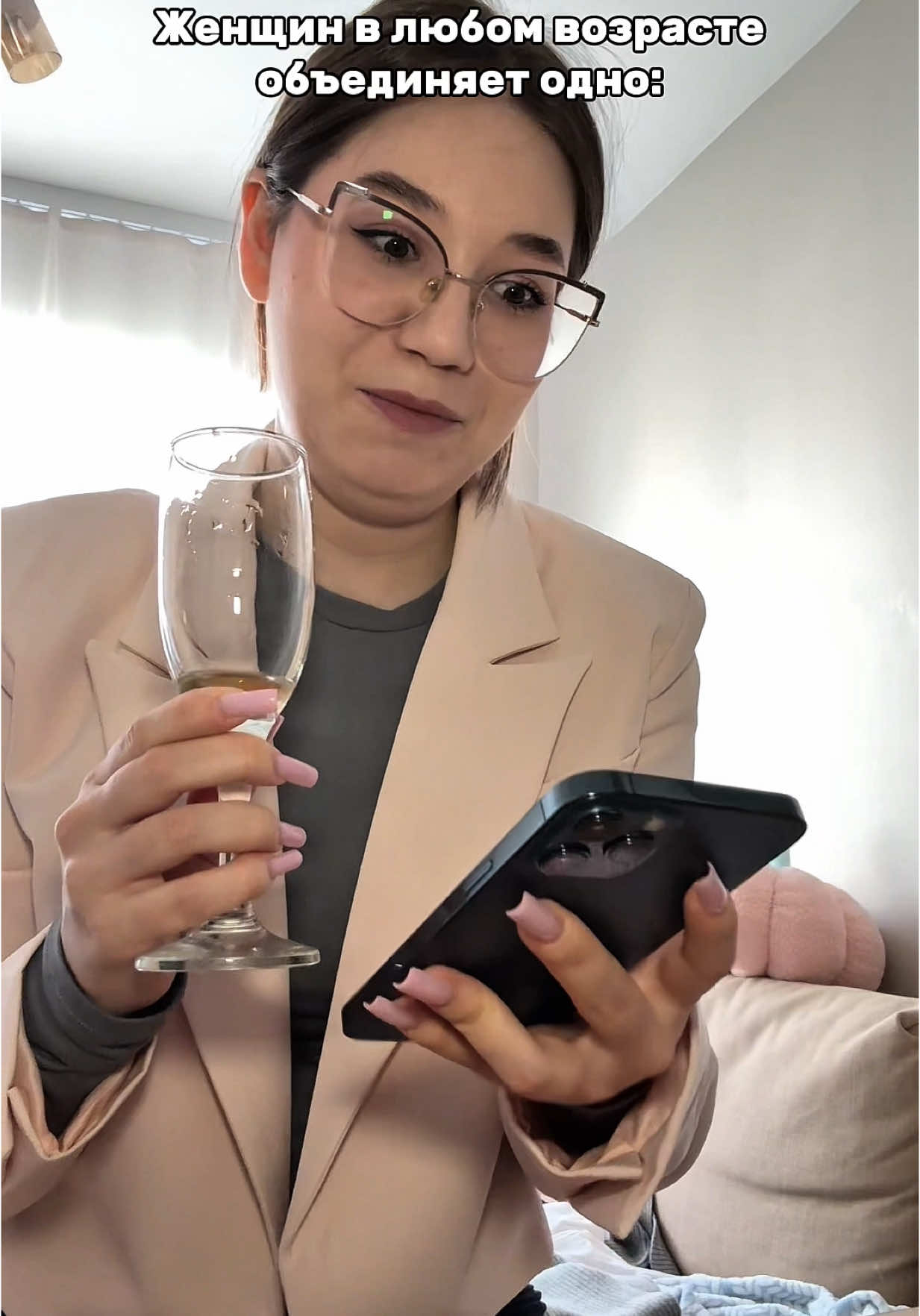 A post by @any0lka on TikTok caption: описание:  Артикул на спрей WB 241070430  Ozon 1615880569 Спрей с морской солью обеспечивает не только МЕГА объем, но и фиксирует укладку до следующего мытья головы