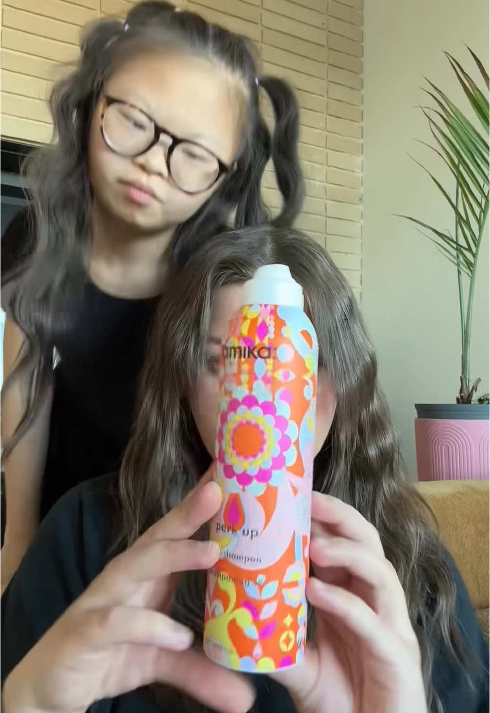 A post by @worthyandkal on TikTok caption: perk up your hair with @amika’s perk up dry shampoo, not only is perk up the best dry shampoo it’s also our go to for a little extra oomph of volume on those sad flat hair days! #nomoresadhairdays #amikapartner