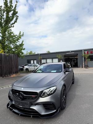 A post by @isautomobile3 on TikTok caption: #isautomobile #auto #fyp #mercedes #e63samg 