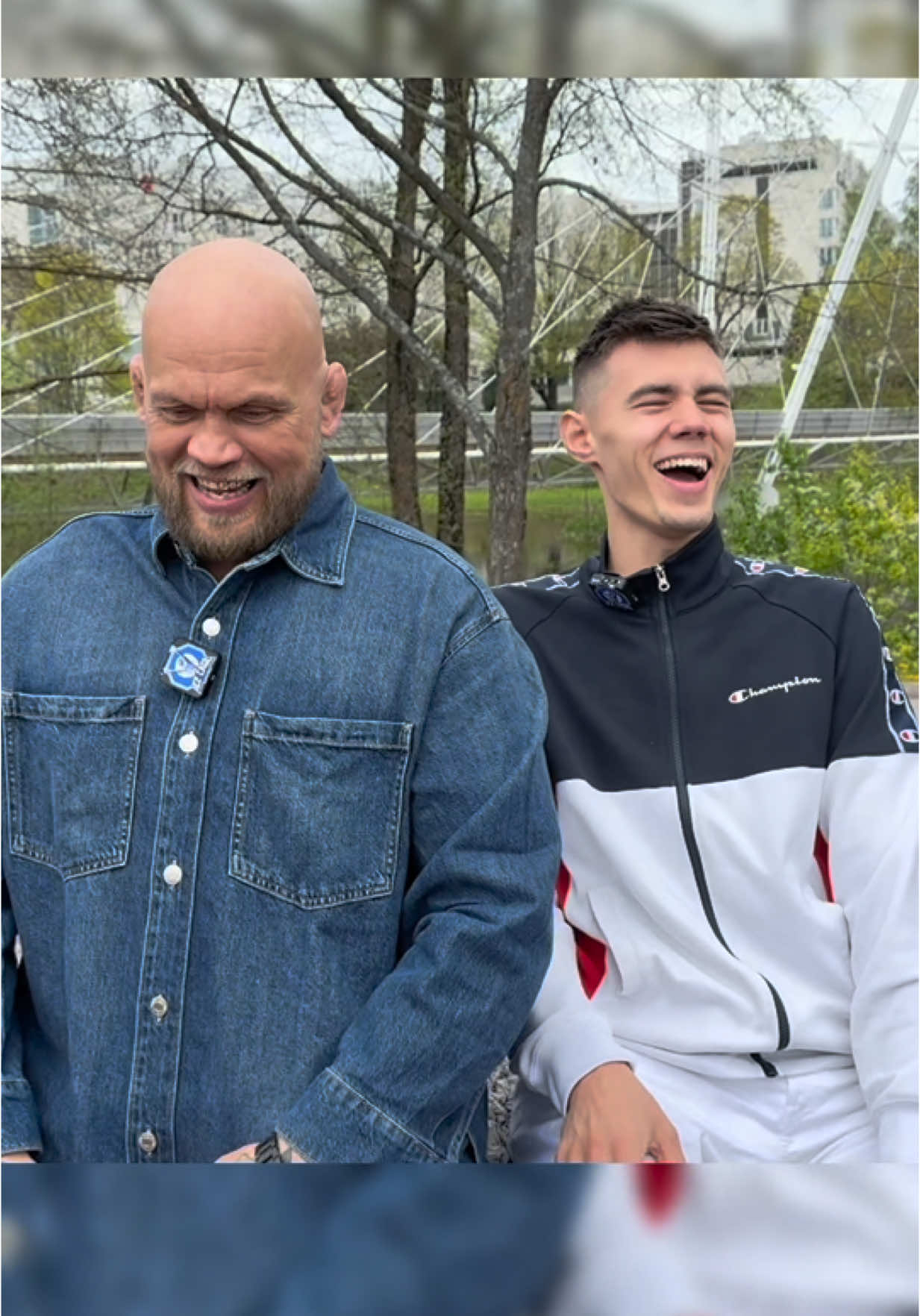 A post by @icecagefighting on TikTok caption: Miten tämä on mahdollista? #icecage #suomi 