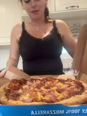 A post by @mrs_s_britton on TikTok caption: What’s everyone else having for dinner? ##foryou##fypシ##foryoupage##dishupdinnerwithme