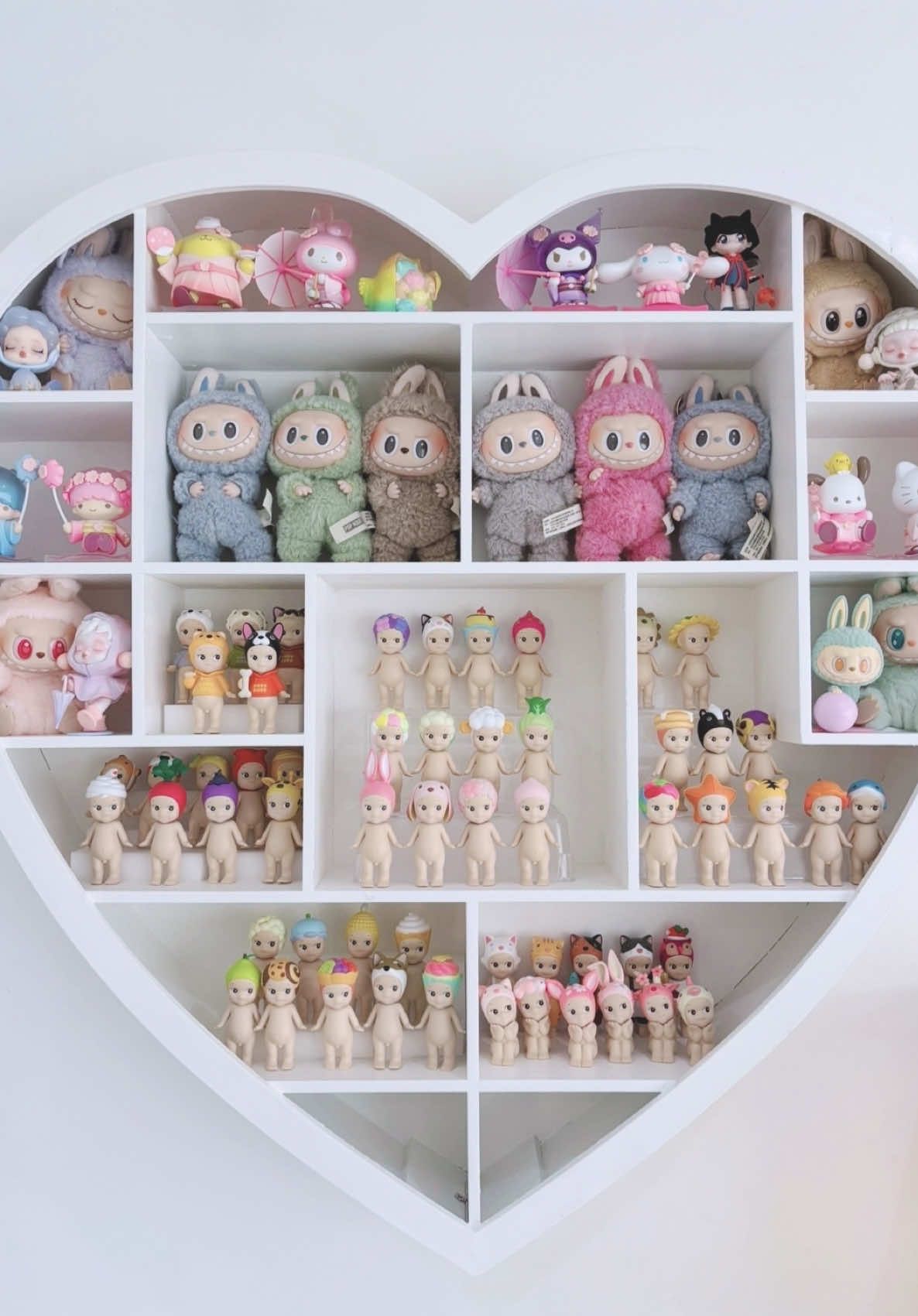 A post by @nintendo.grl on TikTok caption: why did i not know paris had a whole SONNY ANGEL STORE and they sold smiskis and mofusand i was literally in heaven and the girl at the counter recognised me and she was SOOOO sweet what the heck 10/10 experience // #sonnyangel#trinkets#sonnyangels#smiski#smiskis#mofusand#blindbox  