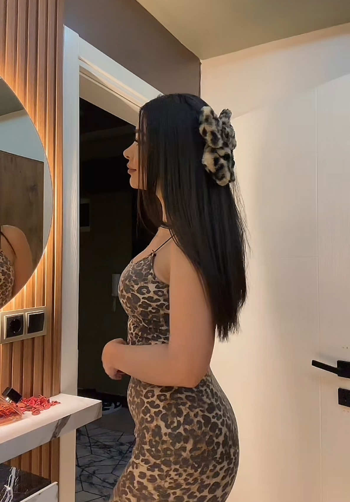 A post by @aadoniaa on TikTok caption: 2 gün hediye atınca sahiplenen destekçiyle Hasbihal hahaha😁#keşfet 