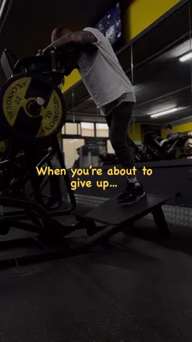 A post by @_ste.fit_ on TikTok caption: I’ll never forget that #gymtips #gymtip #wisewords #dontgiveup💪🙏🤩 #nevergiveuponyourdreams #frommasktomuscle 