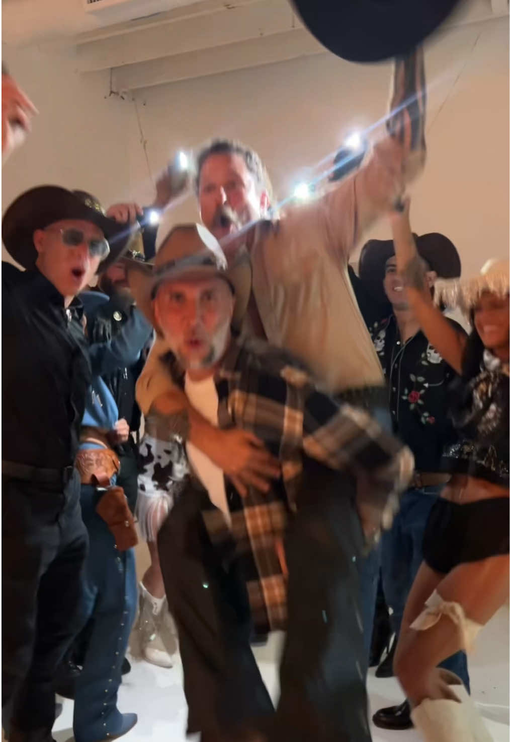 A post by @zz_universe on TikTok caption: This counts as a team-building exercise, right? 🤠 @Keiran Lee @RYAN REID @Cherie DeVille @PlantMomAF #fayppppppppppppppppppppppp #dansechallenge #icecube #friendshipgoals 