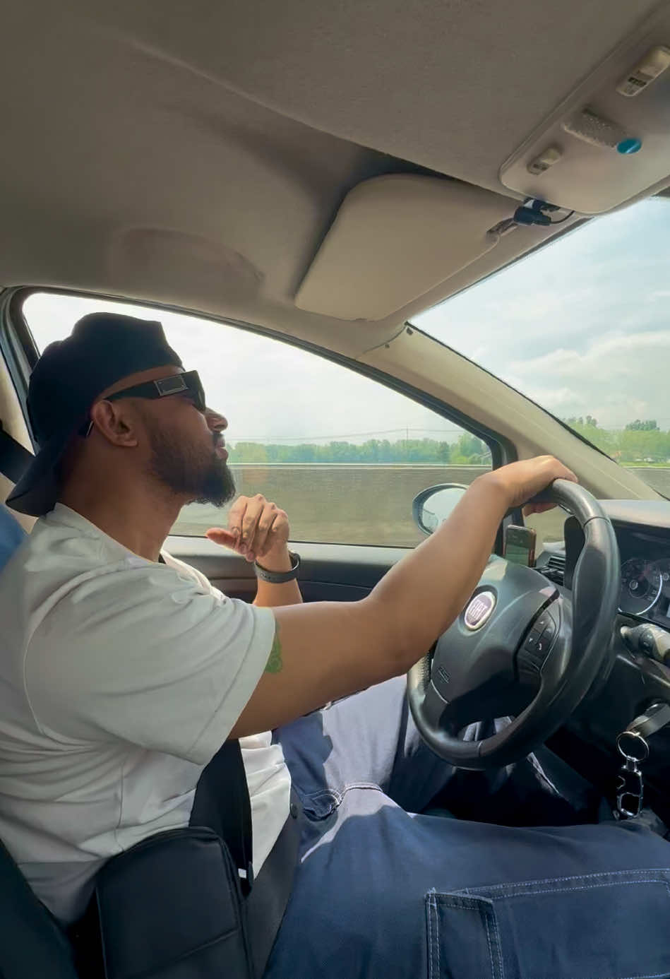 A post by @heavenshakil on TikTok caption: #heavenshakil 