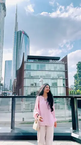 A post by @mohenemou on TikTok caption: 🤝