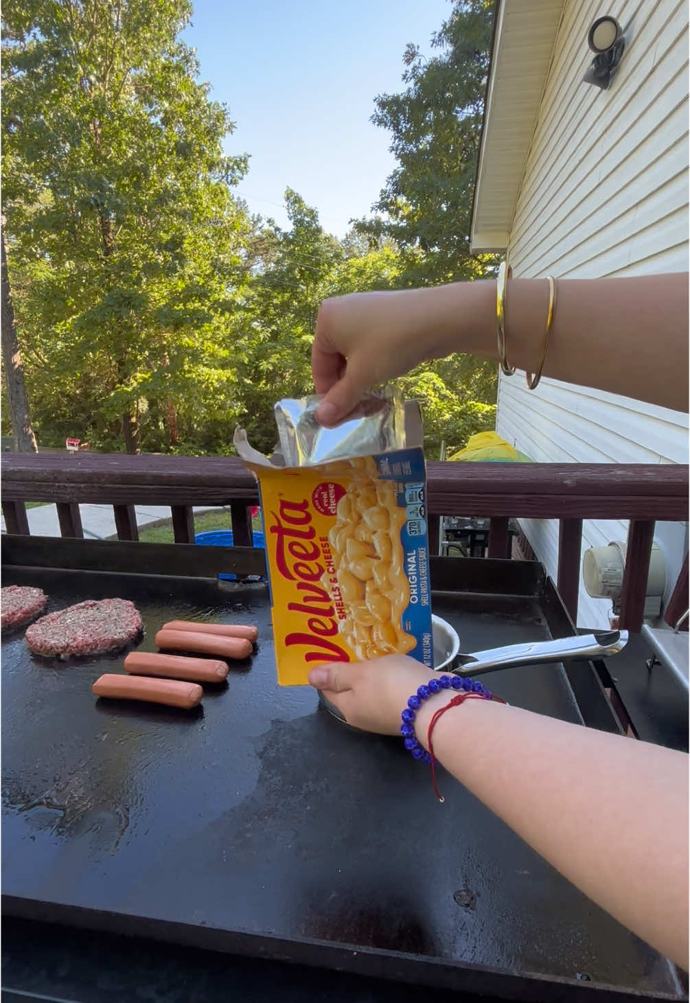 A post by @christacelia on TikTok