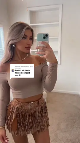 A post by @thomasrunwayboutique on TikTok caption: Replying to @milfnainteasy_43 Lainey Wilson concert outfit inspo #concertoutfits #countrymusic #countryconcertoutfits #laineywilson #fashionhacks #sandinmyboots 