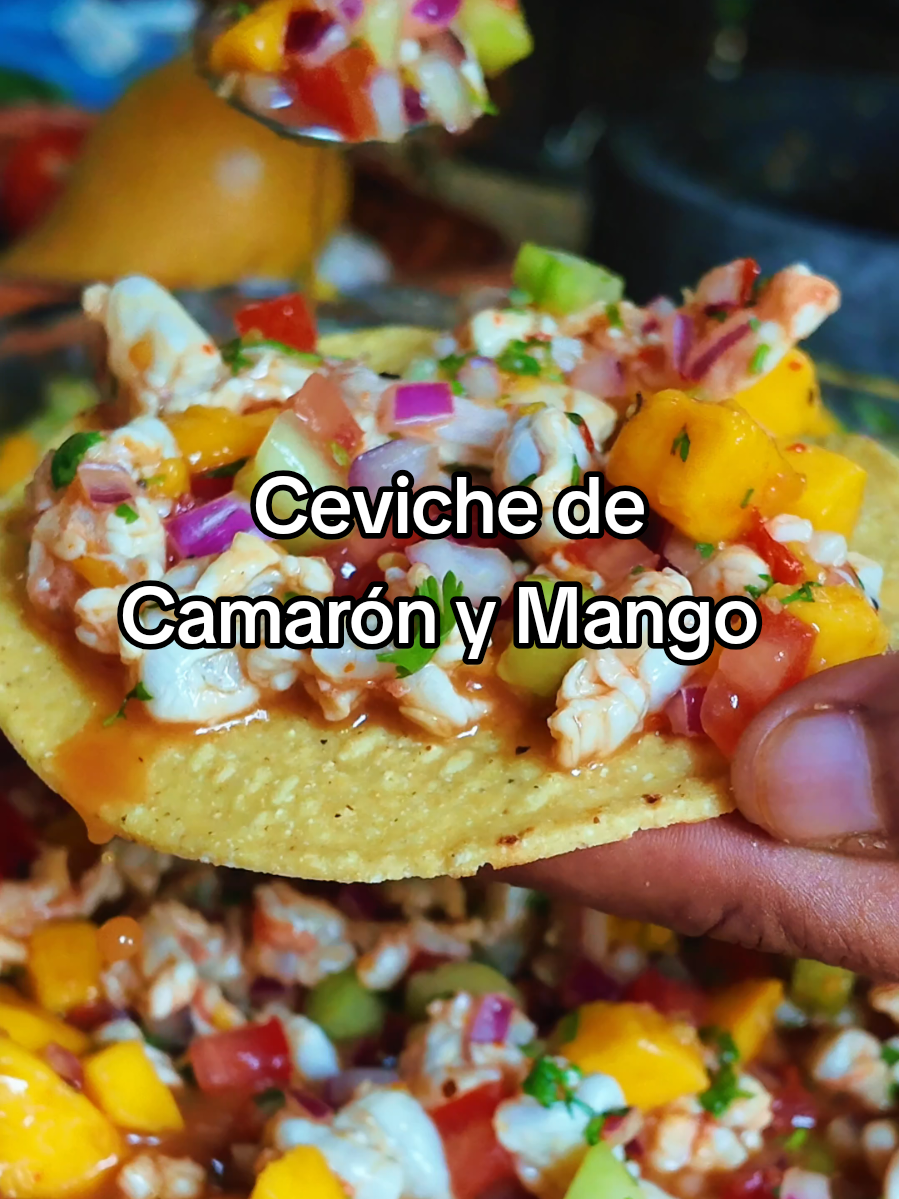 A post by @cocineroenproceso on TikTok caption: ¡Ceviche de Camarón y Mango! #yosoycocinero #recetas #recetasmexicanas #comidamexicana #recetafacil #ceviche #cevichedecamaron 