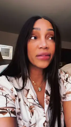 A post by @labellachanell on TikTok caption: Tienes que parar !