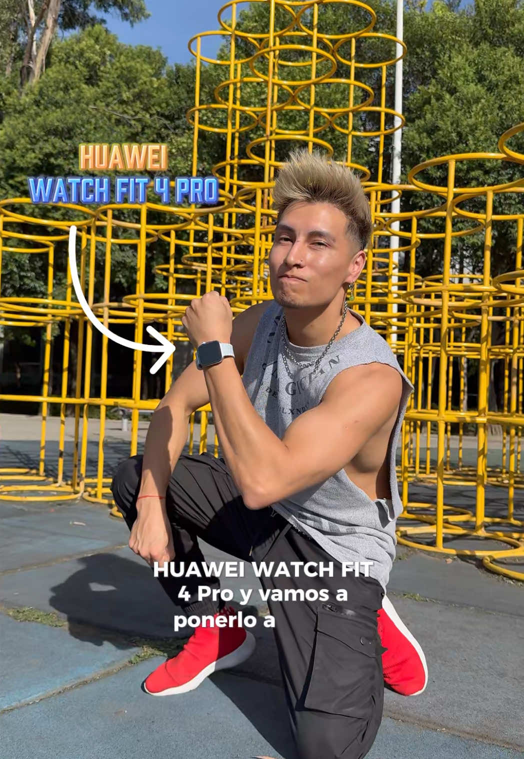 A post by @alex_destreza on TikTok caption: Puse a prueba el HUAWEI WATCH FIT 4 Pro entrenando 💪🏻 Qué les pareció? Creo que es un gran aliado para los deportistas  @Huawei Mobile Mx  #HUAWEI #publicidad #HuaweiWatchFit4Pro #FashionNext #FashionActive  #Thebestsmartwatch
