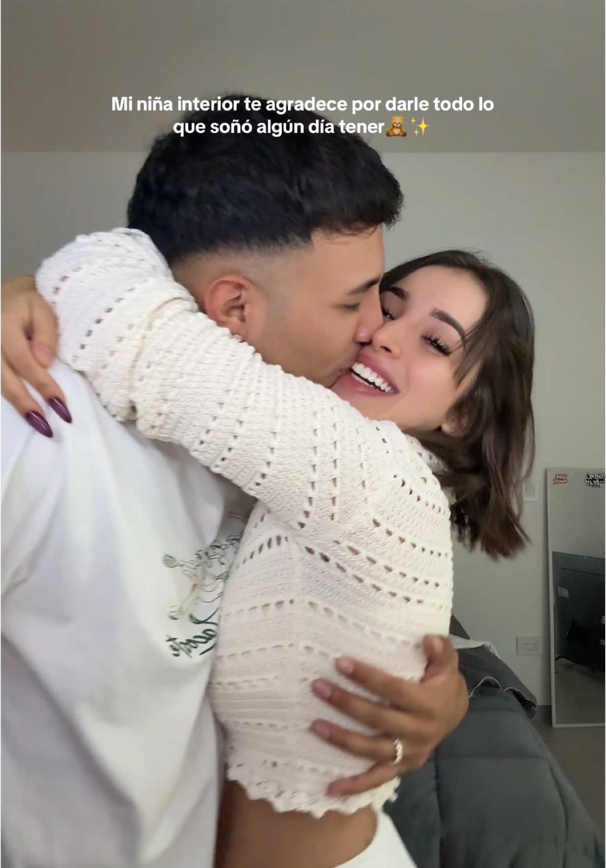 A post by @alberee_ on TikTok caption: Un mes con vos, te amo🧸✨