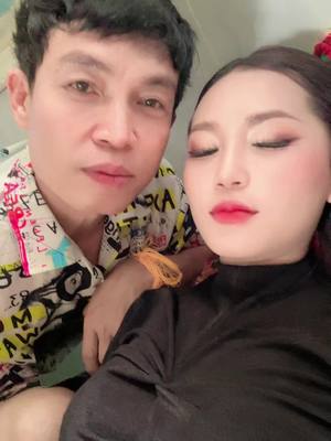 A post by @souein4 on TikTok caption: អ្នកSingle មិចដែរ 😩