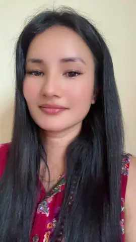 A post by @sumitraa9 on TikTok caption: #godblessyouall #🕉️♥️😘 #lotsoflove❤️😘❣️♥️ #foryoupage❤️❤️ #peacful #radheyradhey🦚🙏❤️ #everyone 