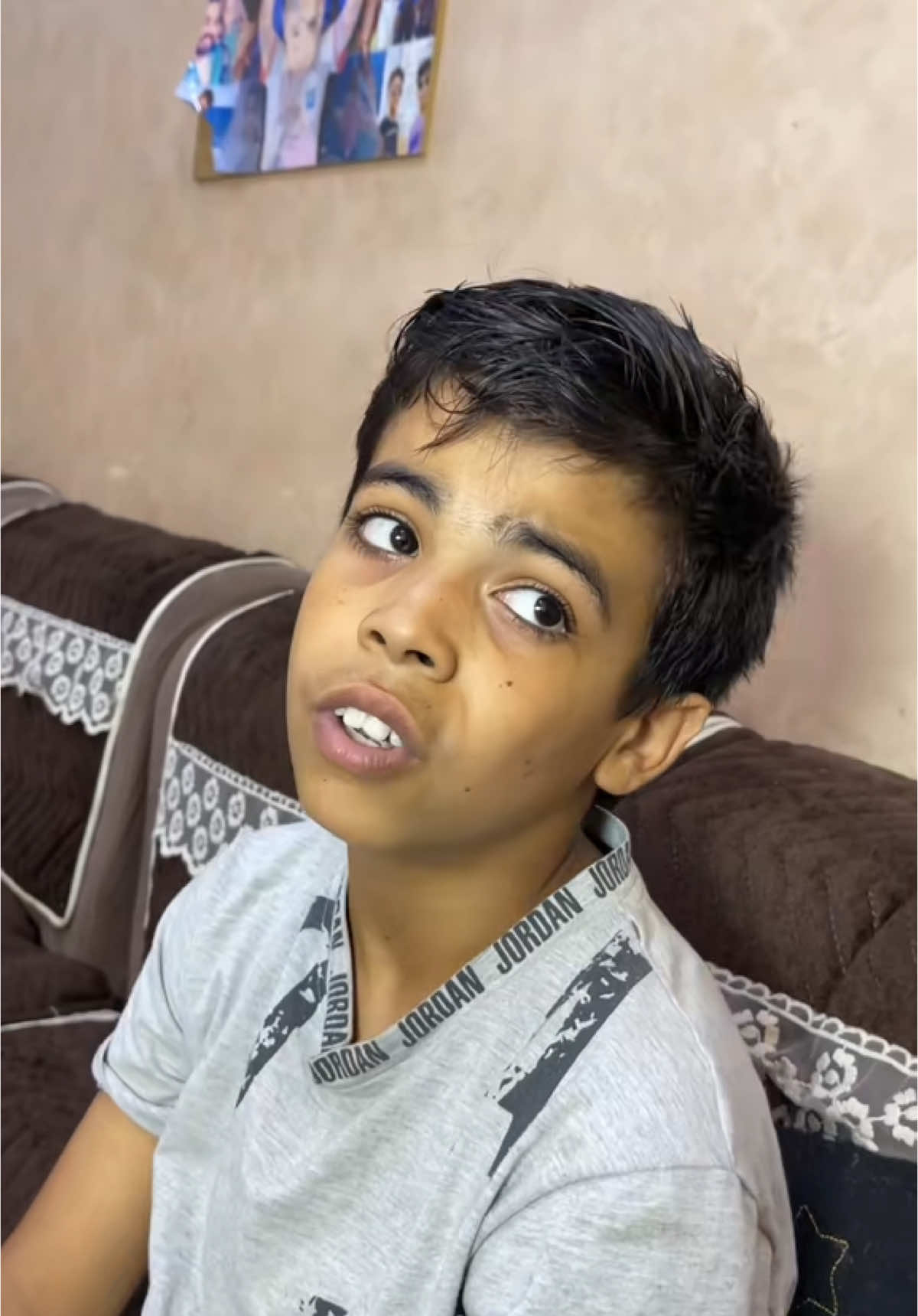 A post by @abo.zizo on TikTok caption: لما تبعت ابنك يجيبلك حاجة من اخر الشارع😒#ابو_زيزو #في هذا اليوم 