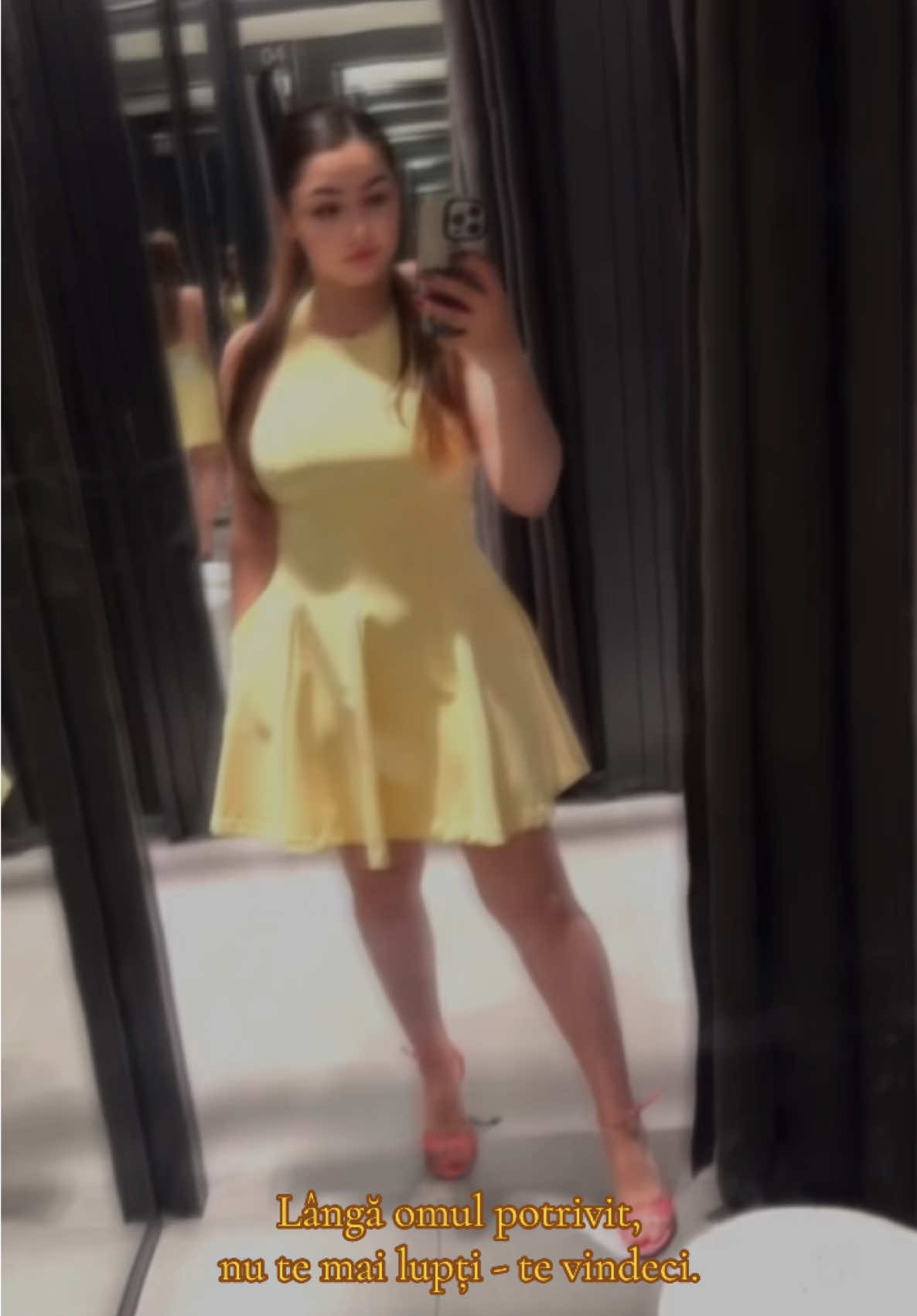 A post by @valentina_rs_____ on TikTok caption: #💛 #fouryou #fyp 