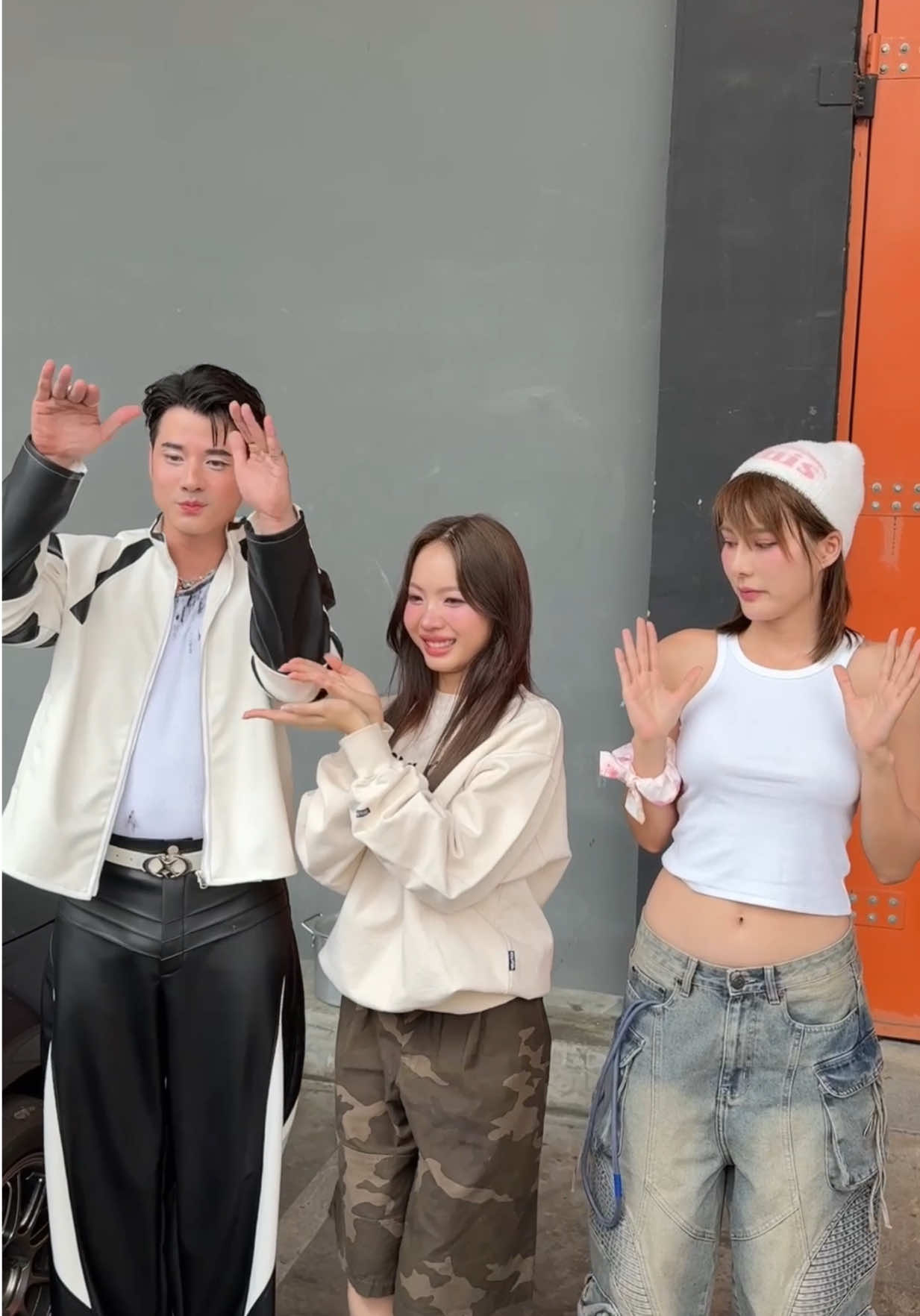 A post by @cardncyn on TikTok caption: ซ้อก้าดรักพี่โอ้