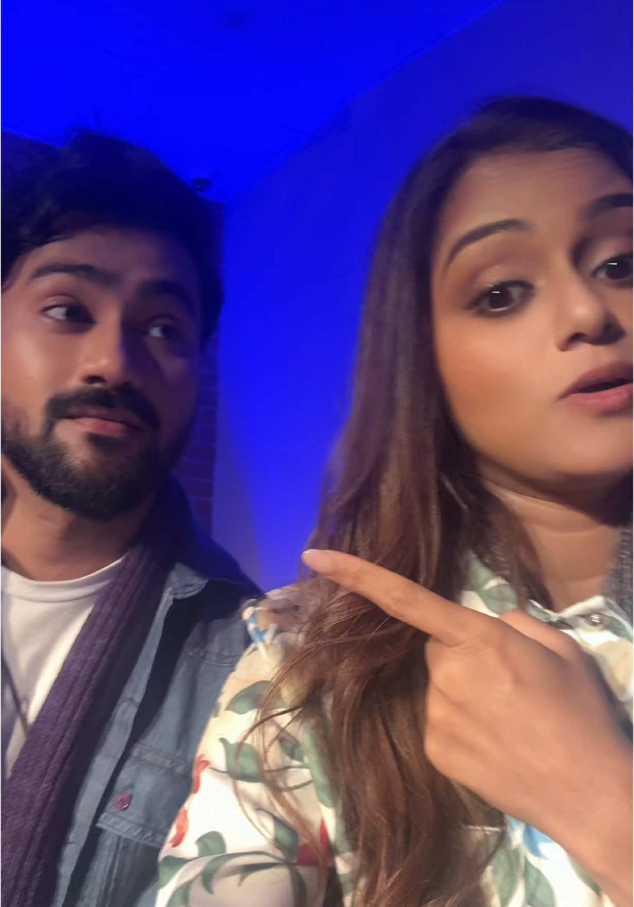 A post by @dinakshie_saranga on TikTok caption: අලුත්ම වීඩියෝ එක බලන්න සෙනසුරාදා ඉරිදා හිරු TV බලන්න රෑ 9 ට 🥳 #newdrama #hirutv #fyp #trending #newtrend @Superman 