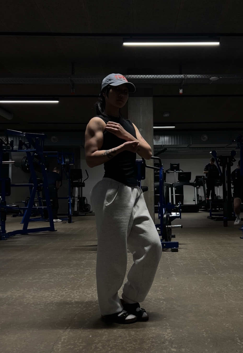 A post by @movesenlifts on TikTok caption: @AYBL | code: MIE #gym #gymtok #gymrat #fitnessmotivation #transformation #progress 