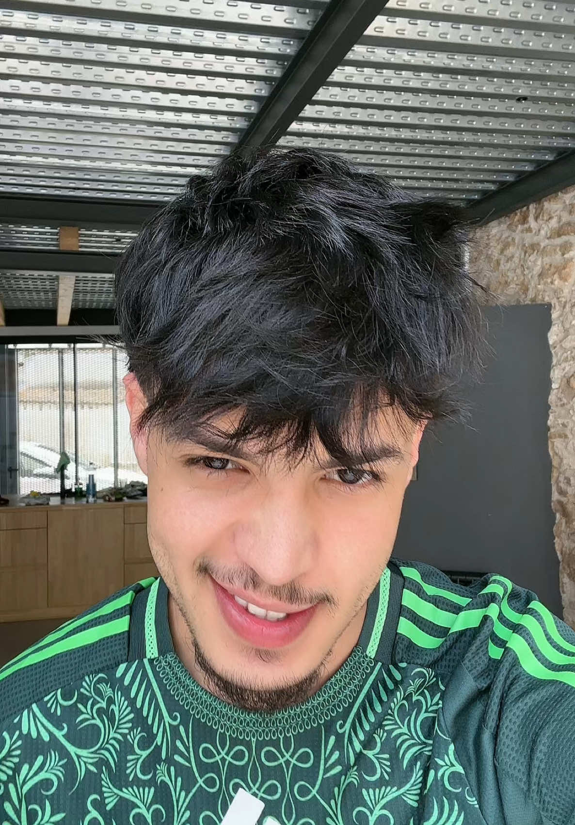 A post by @eldjenn on TikTok caption: T3ma 3inou 🇩🇿🫣🔥🔥