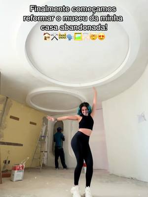 A post by @jullymolinna on TikTok caption: OS MUSEUS CHORANDO 🗣️😂🖼️ Alguém mais usa os Cofrinhos do @Itaú no app??? 🐷🤨 #fyp #foryoupage #reformadecasa #casaabandonada publicidade
