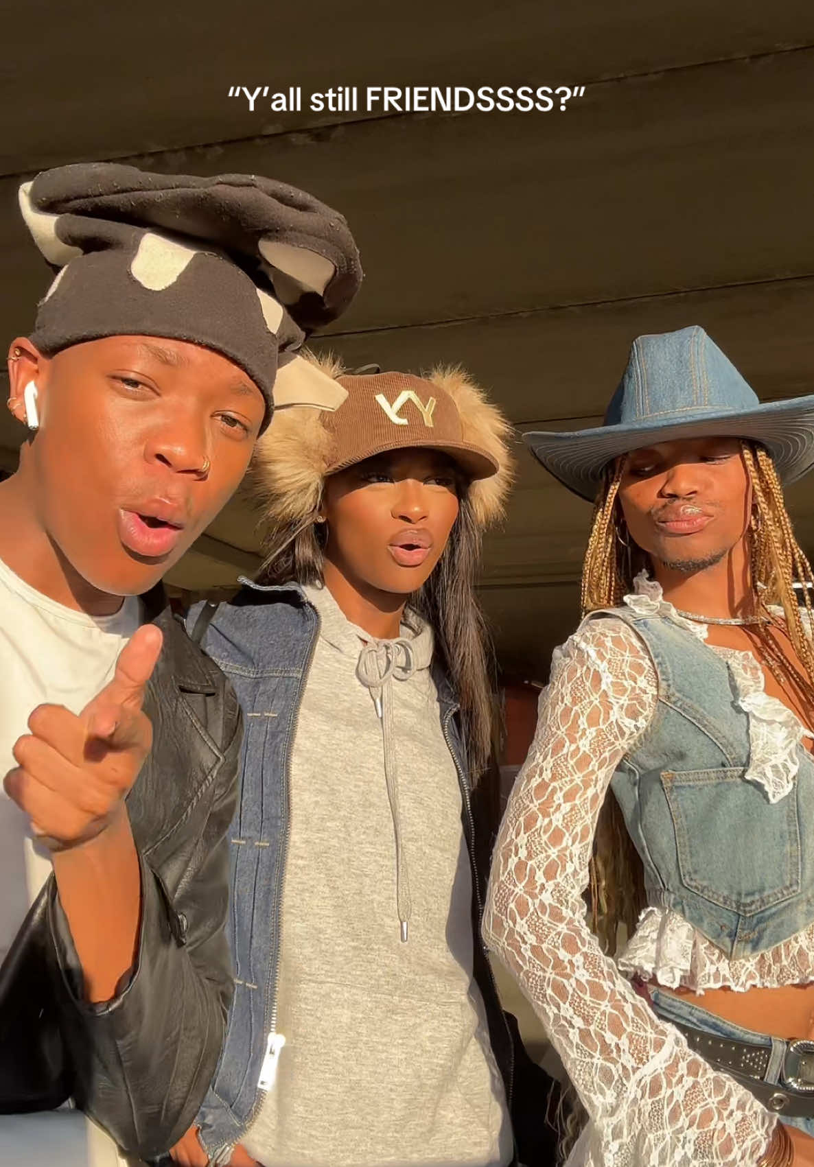 A post by @itskamo_ww on TikTok caption: lol OKAY divas😑😔! @Maboys @coachella randy 