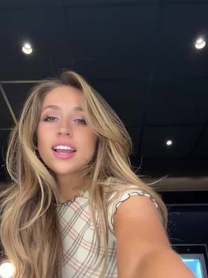 A post by @tatemcrae on TikTok caption: I ❤️ London