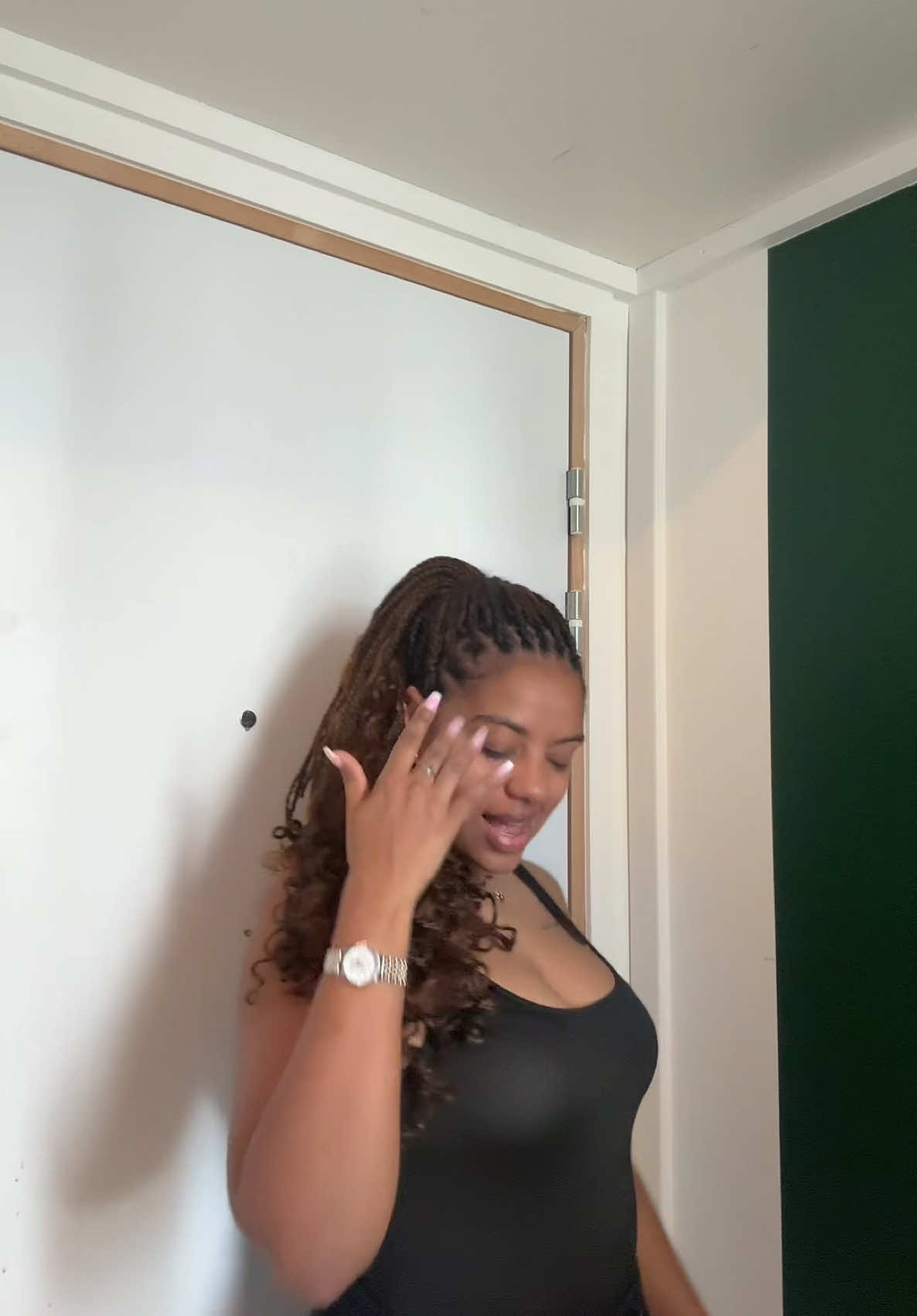 A post by @ on TikTok caption: Le salaire de kyksss on a dit 