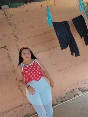A post by @zulmafloresbonill1224 on TikTok caption: #Recuerdos 