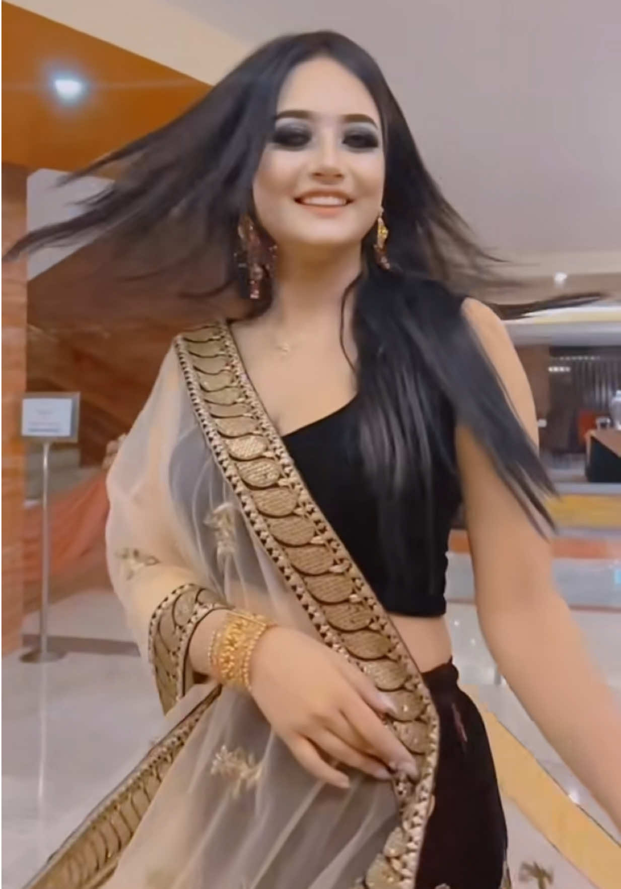 A post by @anamikaoyshe0008 on TikTok caption: This song🔥☠️#anamikaoyshe 