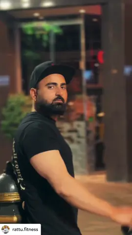 A post by @rattu.fitness on TikTok caption: 😀🤟😀 @Pardeep Sran #karanaujla #nijjar #cheemay #rattufam #courtside #phagwara #jalandhar #chandigharh #rattufitness #uk #tiktokindia #toktokuk #england #smethwick #birmingham #birminghamuk #videoviral #CapCut #sukhlotey #pardeepsran 