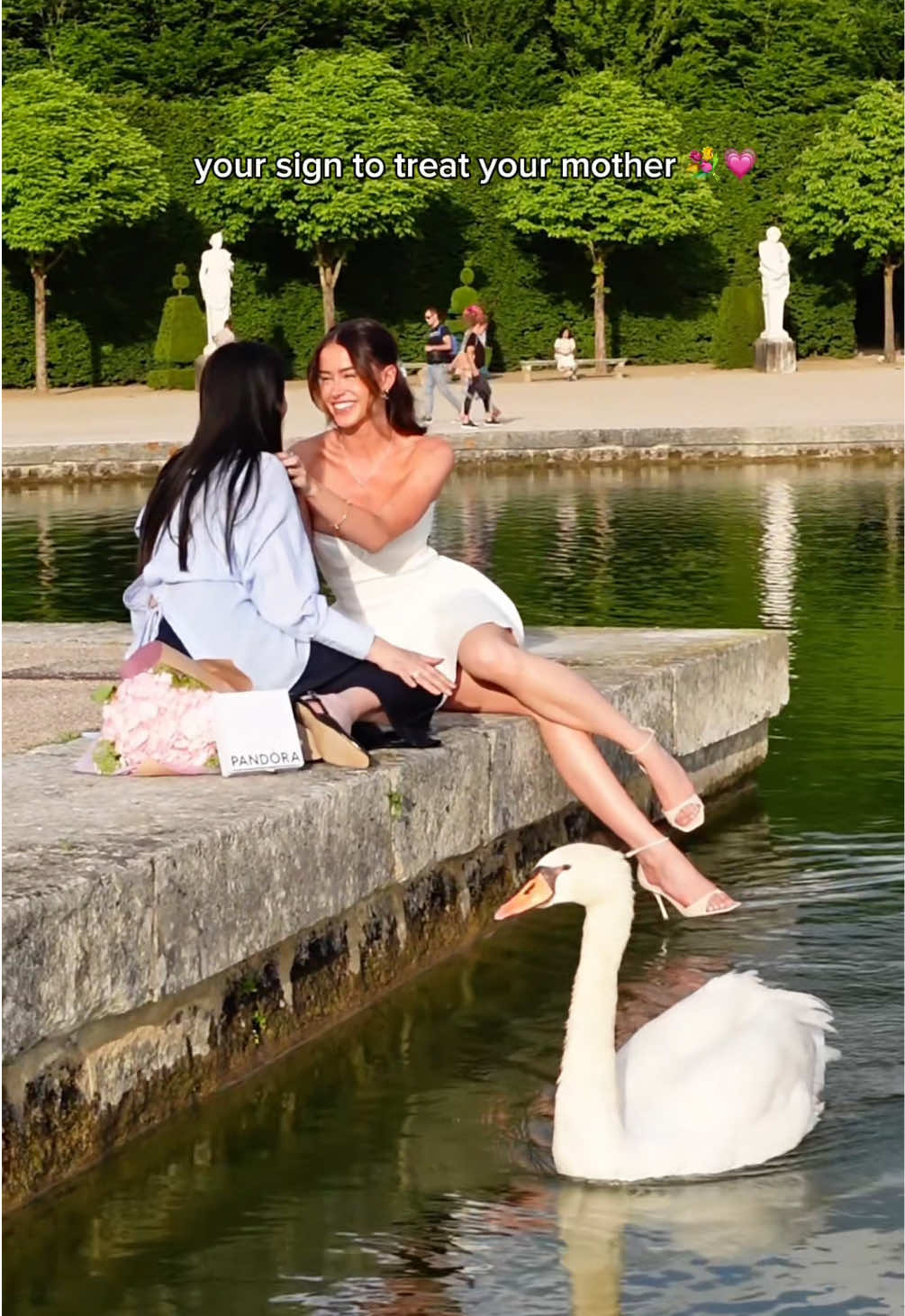 A post by @leaelui on TikTok caption: Timeless love, timeless gift for Mother’s Day with @Pandora 💗 #BeLove #ShotForPandora Collaboration Commerciale 