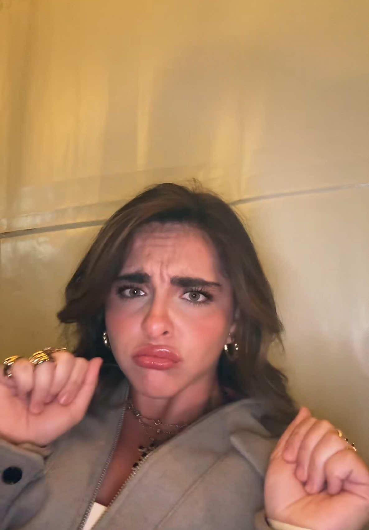 A post by @fer.fzr on TikTok caption: Xtra moneeey 💵 #fyp #parati #ferzepeda #xtramoney 