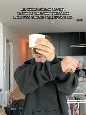 A post by @iamzuckerpuppe on TikTok caption: dachte mein leben lang ich wär der einzige gewesen 
