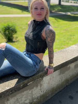 A post by @deborahssecret on TikTok caption: Wie frech 👿 