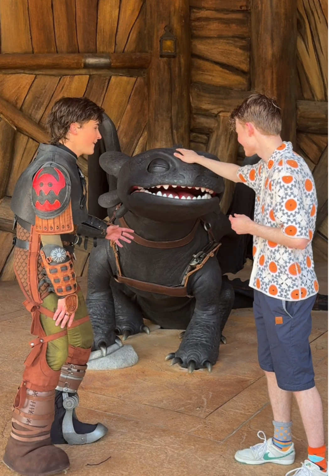 A post by @merrickhanna on TikTok caption: Isle Of Berk is my heaven #httyd #howtotrainyourdragon #toothless #epicuniverse @Universal Destinations #hosted 